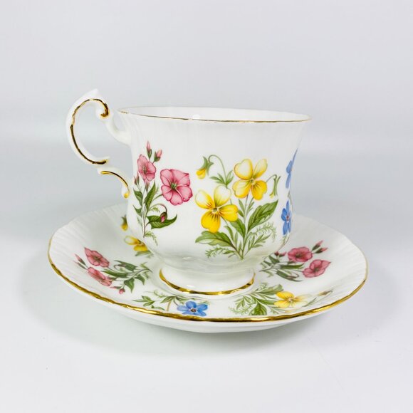 Vintage Paragon "English Flowers"  Tea Cup & Saucer  Bone China England - Picture 3 of 6